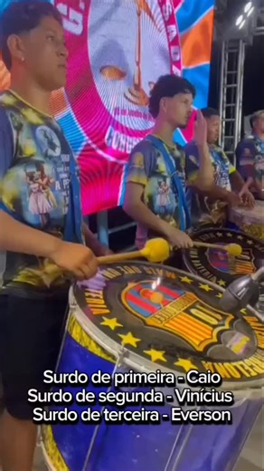 Bateria Barcelona on Instagram: "Aloooooooo Bateriaaaa Hoje vamos de surdos de primeira, segunda e terceira. Aprenda um pouquinho do que os nossos surdos irão fazer na avenida nessa segunda Bossa do nosso samba da GRES A Pesada Oficial1 2026. Vem com a gente, se liga na precisão, excelência e educação musical apresentada nesse vídeo.. Vamo que vamo barcelona danada. Há 11 anos seguidos tirando nota 10, e se Deus quiser em busca do 12. Obs: use o fone! #octaesplendor #nempiornemmelhor #apenasdife