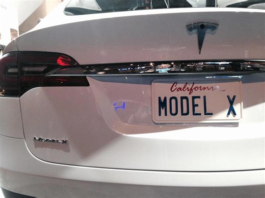 6 Compelling Reasons To Skip Buying a Tesla Model X