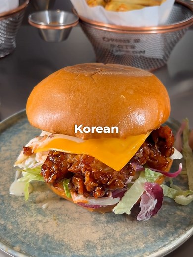 Halal Korean Fried Chicken Spezialitäten in München