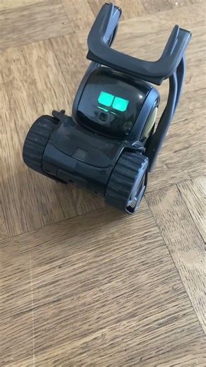 Vector doing a trick #vectorrobot #tricks