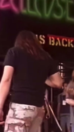 #Kyuss slamming through “Gardenia” at Bizzare Fest, 1995. #music #queensofthestoneage #stonerrock