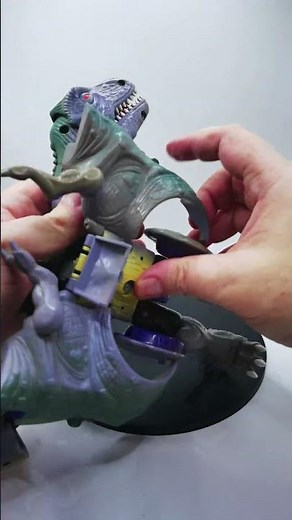 Megatron (Beast Wars) - Dinosaur to Robot Transformation