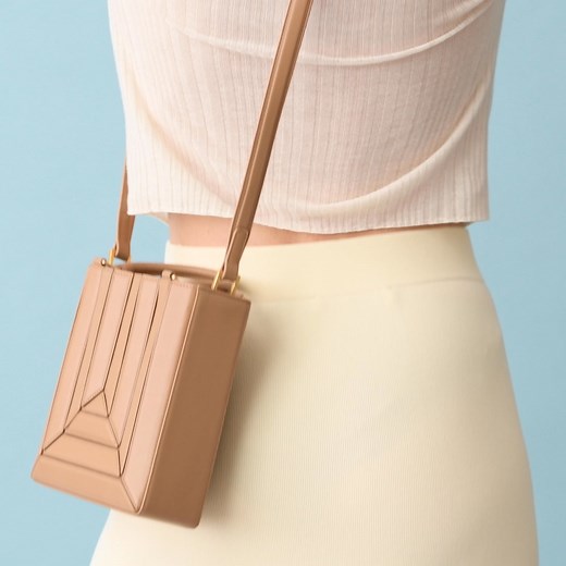 Our Mini Sera Tote has got taller and gained a more dynamic shape. This new vertical silhouette comes with divine color options. Discover now. | Mlouye | Facebook