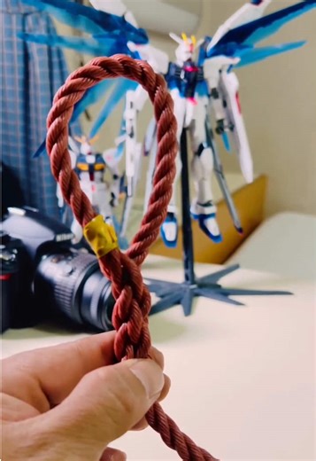 Mastering the Art of Eye Splice in Seaman Skills