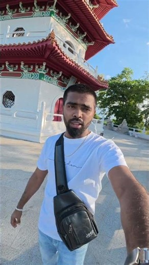 🎥 Cinematic / Aesthetic Titles“Chinese Garden Pagoda View | Hidden Beauty of Singapore 🇸🇬”