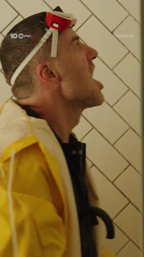 Hilarious Shower Mishaps on TaskmasterAU!