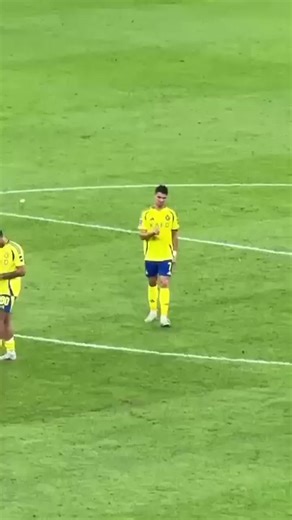 28 reactions · 9 comments | Après avoir perdu son ancien compte. Vanessa en réflexion sur comment récupérer ses abonnés  Ajoutez là sinon elle dit, elle va se SOUINCIDER comme l'indienne #viralreelsシ | C'est Siegfried | Facebook