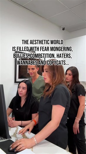 In a world full of competition, choose character 🤍 The aesthetic industry can be filled with fear mongering, copycats, egos, negativity (the list goes on), but at the end of the day, integrity will always stand out. Lead by example. Stay humble. Keep learning. Support others. Success has a way of following those who focus on serving rather than competing. 🙌