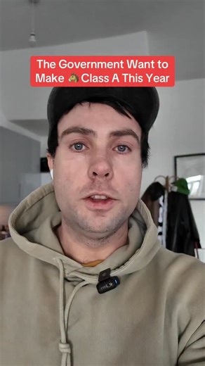 Simon Doherty on Instagram: "If the government go ahead with this, it will increase the penalties for 𝙥𝙤𝙨𝙨𝙚𝙨𝙨𝙞𝙤𝙣 (from a maximum of five years in prison to a maximum of seven years in prison) and 𝙨𝙪𝙥𝙥𝙡𝙮 (from a maximum of 14 years in prison to a maximum of life). The maximum sentences are rarely enforced, but this would increase them."