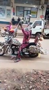 1.4M views · 2.4K reactions | 藍藍 #cholo​ #fishtail​ #elcholo #lowrider #chicano #harleydavidson #chicano_society | Chicano Society | Facebook