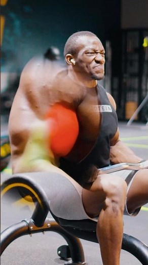 🔥 How to Perfect the Seated EZ-Bar Curl for Massive Biceps 🦾