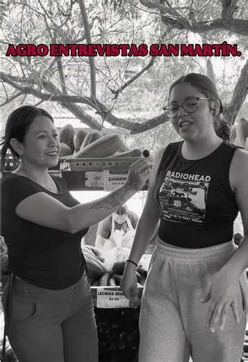 Agro entrevista San Martín 🎤 Le preguntamos a una cliente por qué viene aquí. Su respuesta: precio y verdura fresca ✅ #AgroMercado #ElSalvador🇸🇻 #comprasInteligentes #SanMartín #viral
