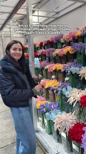 Get plush flowers that live forever at your new favorite flower shop in New York City 💐 You may