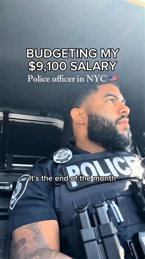 Saviu | Saving made easy for you on Instagram: "Read caption⬇️ comment something funny and I’ll send over the template 🤭 This isn’t just a spreadsheet — it’s your new money mindset in digital form 💸 If you’ve ever tried to save and failed, this will change that. Here’s how👇 1️⃣ Clarity at a glance – no more guessing where your money went. See exactly how much you save, spend, and progress every single day. 2️⃣ Customizable goals – set your own savings target, choose your currency, and let the