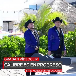 160K views · 2.8K reactions | #ENTÉRATE: LA AGRUPACIÓN MUSICAL DE NORTEÑO-BANDA CALIBRE 50 GRABÓ ESTE JUEVES EN PROGRESO PARTE DEL VÍDEOCLIP DE SU NUEVO SENCILLO "MÍRANOS AHORA". EL MUELLE DE PESCADORES FUE UNA DE LAS LOCACIONES, ASÍ COMO LAS COLORADAS E IZAMAL. ES LA SEGUNDA VEZ QUE VISITAN PROGRESO. La nota completa aqui: https://bit.ly/3sCnhg6 #Noticias | Progreso Hoy | Facebook