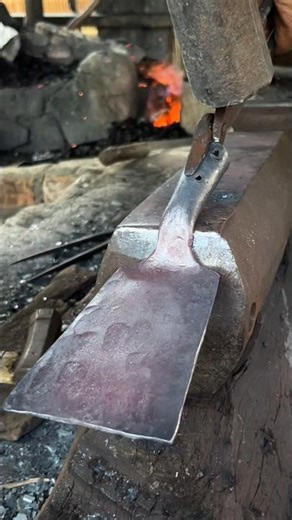 This is how a spatula is made