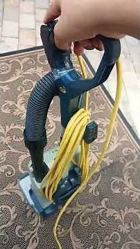 washing the rug with the hoover steamvac widepath