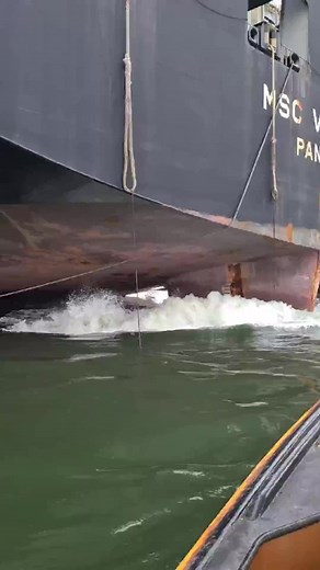 GIANT Ship's PROPELLER in ACTION! #fbreels23 #fbreelsfypシ゚viral #fbreels #fbreelsvideo #foryoupage #instashipping #sailing #edit #merchantnavy #automotive | Together Trends