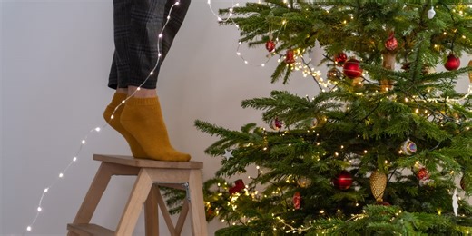 Why You Should Always Wear Gardening Gloves When Decorating Your Tree
