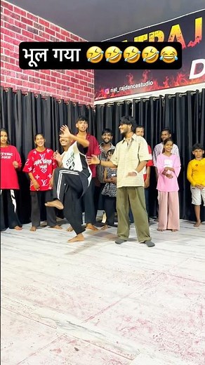 Dhara 302 #dance #sanjayyadavup44 #bhojpuridance #bhojpuri #mrsanjaycomedy #song #socialmediamagic