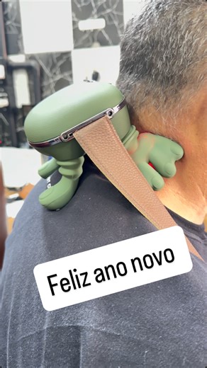 Profdicaixa on Instagram: "Feliz ano novo #reels #trending #powershift https://s.shopee.com.br/6AeTvjsEJS?share_channel_code=1"