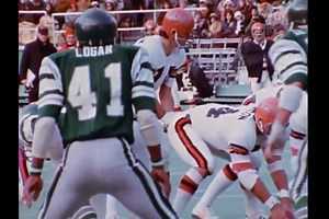 December 7, 1975 #Bengals destroy #Eagles 31-0 to go 10-2 for the 1st time in history! 🏈Bengals w 4 INT's, 2 by Marvin Cobb 🏈484 yards total offense 🏈Ed Williams w 2 TD's Remember the movie Invincible? Pretty sure this game was featured in movie #CincinnatiaFootballHistory | Bengal Jim's "Before the Roar" Tailgate Experience
