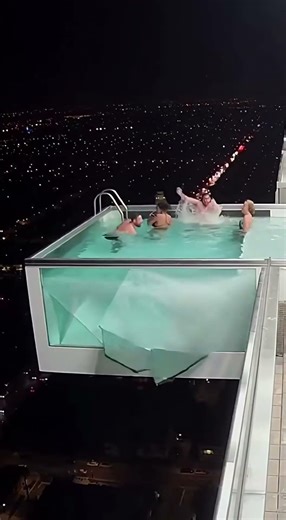 This Rooftop Infinity Pool is Absolutely Insane #viral #architecture
