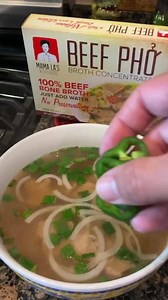 Never has it been easier for me to make Phó at home. This isn’t some knock off quick broth, the flavor is legit amazing! It’s the same recipe as what they serve in their family restaurants. This broth won awards at The National Restaurant Association Show in 2018 and 2020! Definitely worth trying! 🤤🍜👊🏻 Code: MOMSDAY5OFF mamalaskitchen.com | The Cajun Ninja