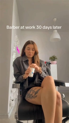 The Barber's 30-Day Transformation: Expectation vs Reality 🤯 #barber #shorts