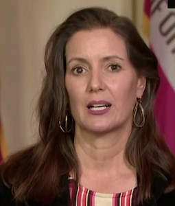 20K views · 100 reactions | “While we have this broken system, we cannot terrorize good people that have been living in our communities.” Oakland, CA, Mayor Libby Schaaf responds to Trump’s deportation threat, noting “We need to fix this system, not use it as a political volleyball.” https://cnn.it/2XUDtat | CNN Replay | Facebook