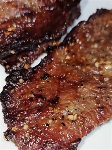 another quick batch of tri-tip (dehydrated 2 hrs, then air-fried) #driedbeef #tritip #cambodianfood