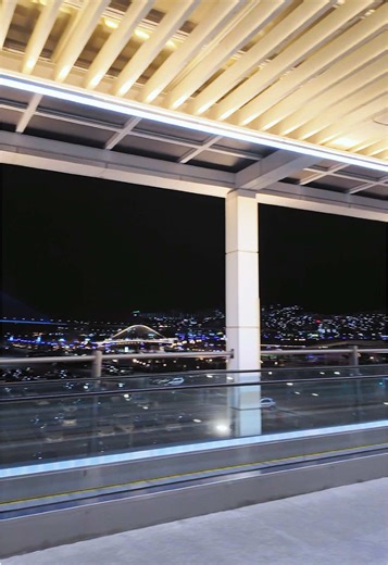 釜山駅への便利な歩道と一人旅の魅力