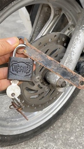 A tile cutter blade can actually be a great car lock! #shorts
