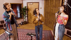 golden hour | JVKE Cover by Magaziine ft. Erin Bentlage, Anilee List, and Beane This cover of JVKE’s "golden hour" really does have all the qualities of real life golden Hours. The harmonies by Erin, Anilee, and Beane are so incredibly tight without feeling forced. And the instruments dropping out in the first chorus really does make time feel slowed as we anticipate the next section. Of course, Swatkin’s tasty solo is such a great ending to such a smooth and joyful song! Save this song on Spoti