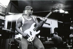 5 WWE theme songs that transcended wrestling