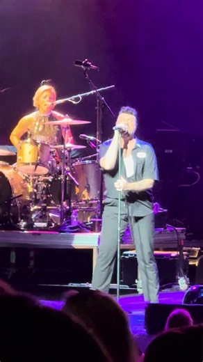 Neon Trees - Sleeping with a Friend - live in Syracuse NY 2026