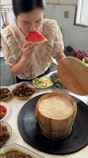Spicy Egg Fried Rice | Easy Restaurant-Style Chicken & Egg Fried Rice #shorts #streetfood #cooking
