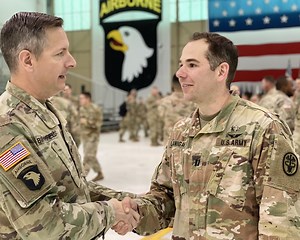 Blanchfield head and neck surgeon earns Expert Field Medical Badge