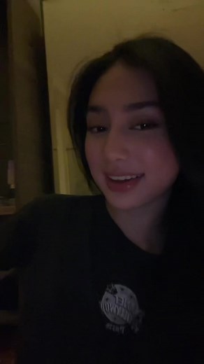 Exploring Indoor Portraits with Dim Lighting Techniques