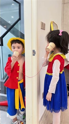 他们在说什么，不能当面说。