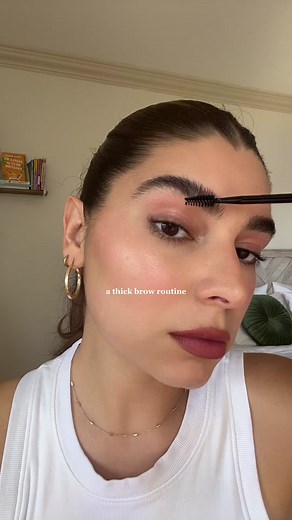 My Thick Brow Routine for Fuller Eyebrows
