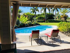 Looking to cool off in NYC this summer? Here’s how to rent a private pool in someone else’s backyard.