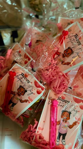 Sugah Rush| Developer| ATX Braider on Instagram: "Valentine’s Day cards for Reyah’s class #valentinesday #valentines"