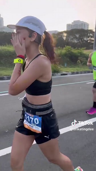Emotional Marathon Runner's Unforgettable Moment | TBR Marathon 2025