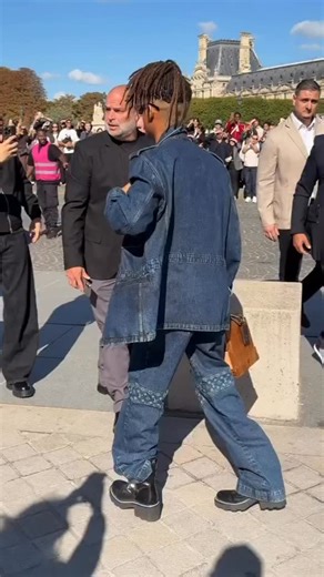 72K views · 9.8K reactions | @c.syresmith was spotted on his way to the @louisvuitton Spring 2026 show at #ParisFashionWeek, rocking a double-denim set with monogram accents and carrying a signature LV trunk case. Hot! Or Hmm..? : IG/Reproduction #JadenSmith #LouisVuitton #ParisFashionWeek #fashionbombdaily | Fashion Bomb Daily | Facebook