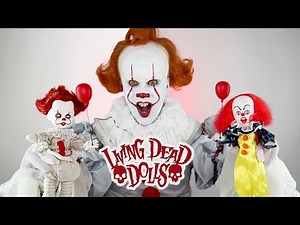 Pennywise UNBOXING Pennywise! Living Dead Dolls IT (2017 & 1990) | Prince De Guzman Transformations