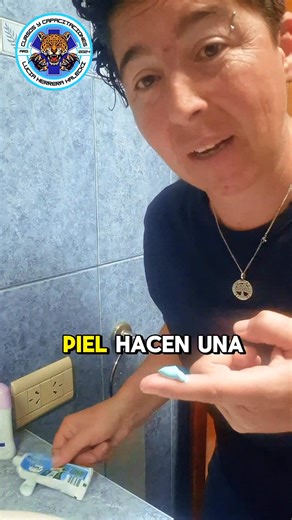 🔥 ¿Te quemaste con el horno mientras cocinás? No te preocupes. Acá te dejo los tips rápidos y seguros 😌🧯 ➡️ Poné la zona quemada bajo agua de la canilla (fría, no helada) entre 10 y 15 minutos. ➡️ No te pongas nada casero: ni dentífrico, ni manteca, ni aceite, ni pasta de dientes. ➡️ Cubrite la zona con una gasita limpia para protegerla. ➡️ Pautas de alarma: si duele demasiado, si aparecen ampollas grandes, si la zona es extensa o si no sabés qué hacer, consultá a un centro de salud. 🛑 Evitá