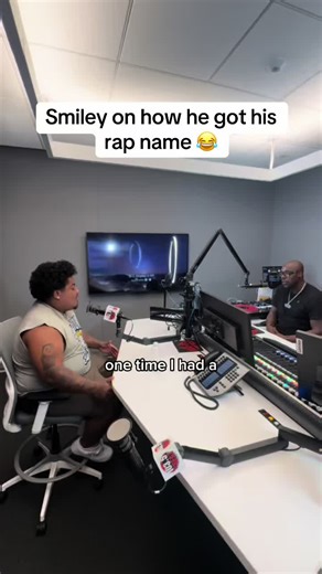 🤣🤣 #smiley #dontboxmein #fyp | smiley