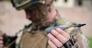 На страже Купянска: бойцы ГУР показали работу уникального дрона Black Hornet Nano (видео)