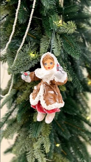 Ватная игрушка «Девочка со снигерем»